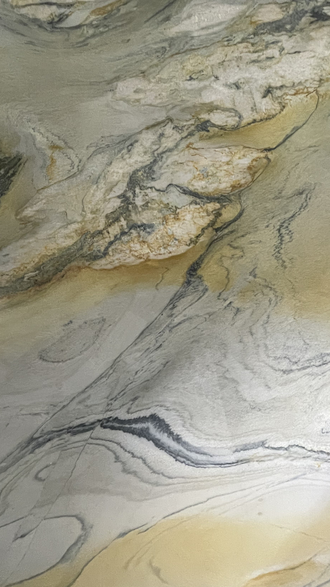 AQUARELLA POLISHED QUARTZITE