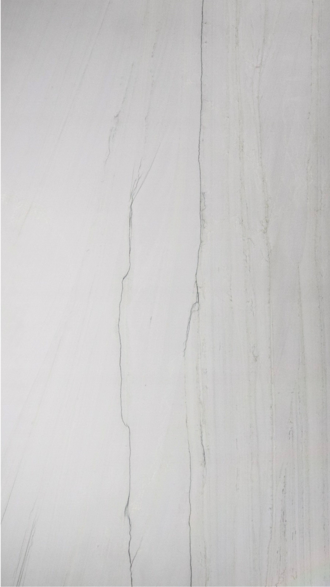 WHITE MACAUBAS POLISHED QUARTZITE